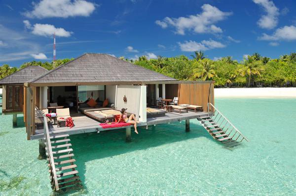Vẻ đẹp bất tận của hồ bơi vô cực Maldives