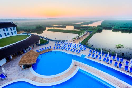 Ngắm nhìn thiết kế hồ bơi Döblinger – Danube
