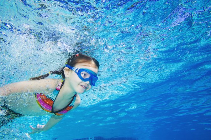 Trẻ sẽ biết bơi sao bao nhiêu buổi học?