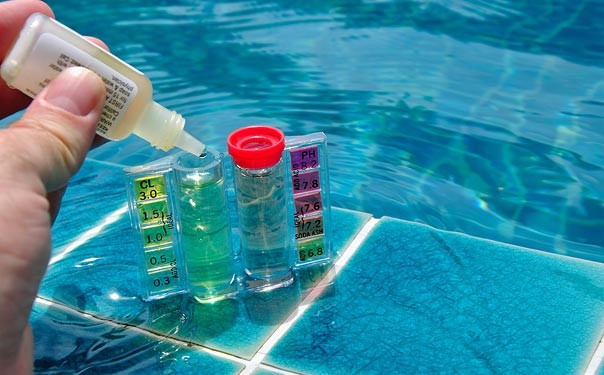 Vệ sinh hồ bơi – phương pháp tốt nhất để duy trì nguồn nước trong xanh
